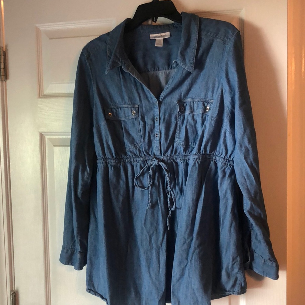 Motherhood Maternity shirt